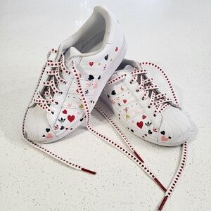Adidas Superstar Valentines Sneakers Womens Size 6 White Heart Print Shell Toe